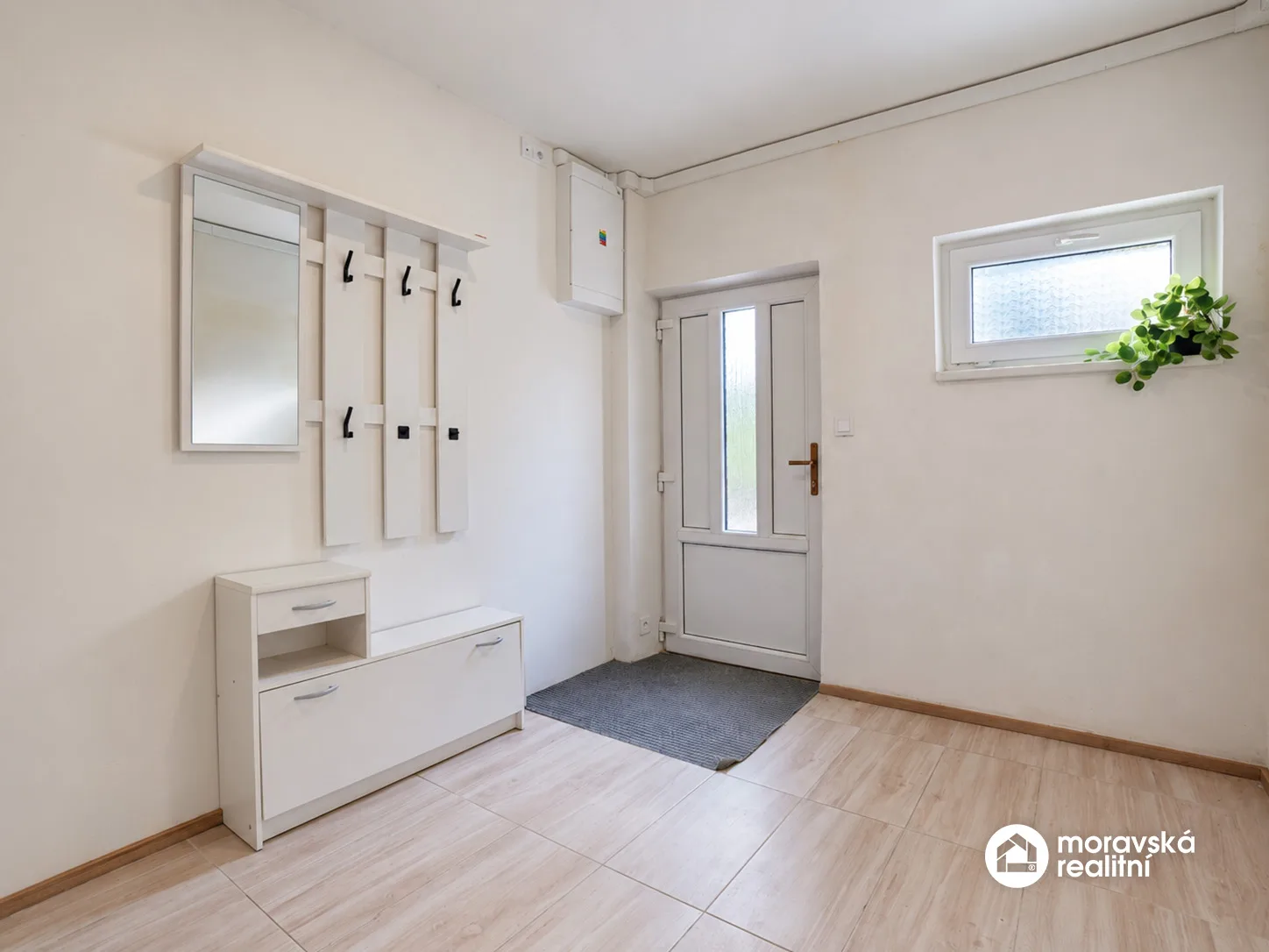 Prodej nebytového prostoru 31 m² se vstupem z ulice, po rekonstrukci - Brno-Židenice, Viniční