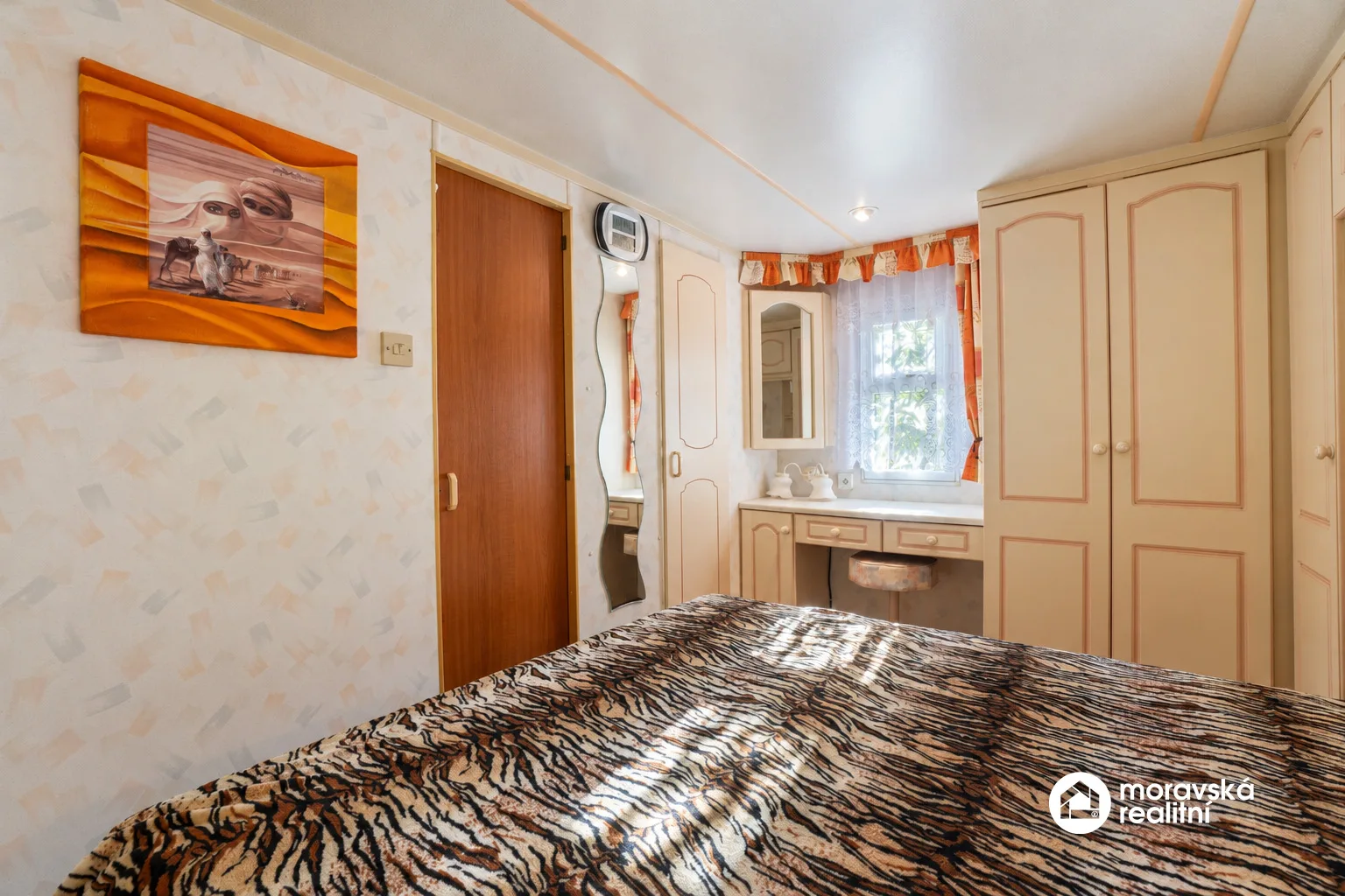 Prodej zateplené celoroční chaty, vlastní oplocený pozemek 224 m², Ivančice - Stříbský mlýn
