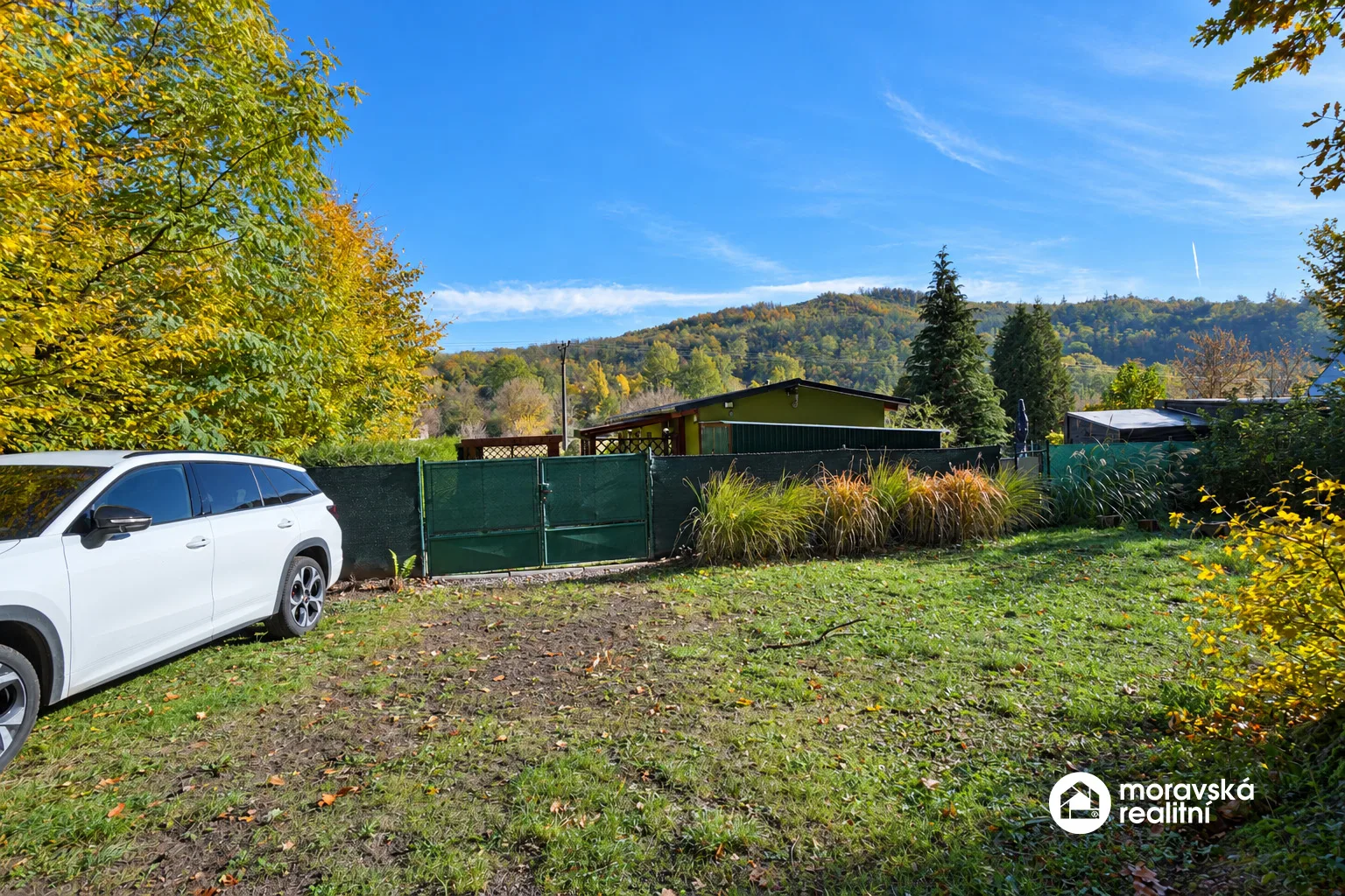 Prodej zateplené celoroční chaty, vlastní oplocený pozemek 224 m², Ivančice - Stříbský mlýn