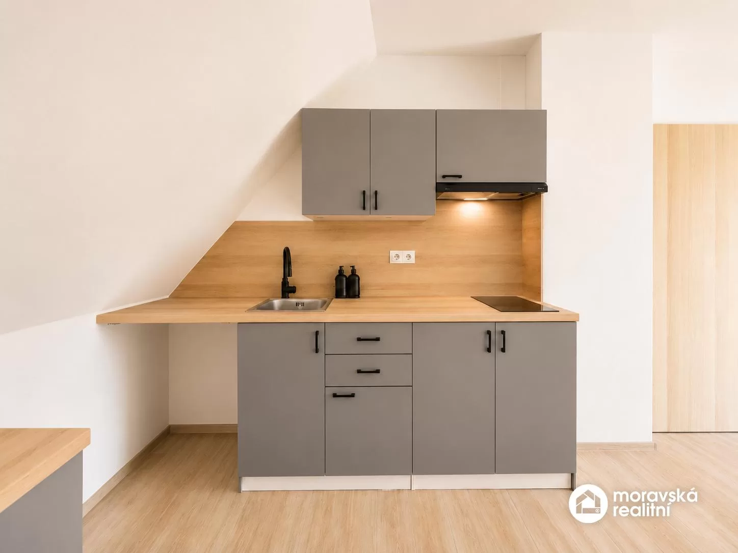 Prodej bytu s balkonem 1+kk v Brně, ul. Viniční
