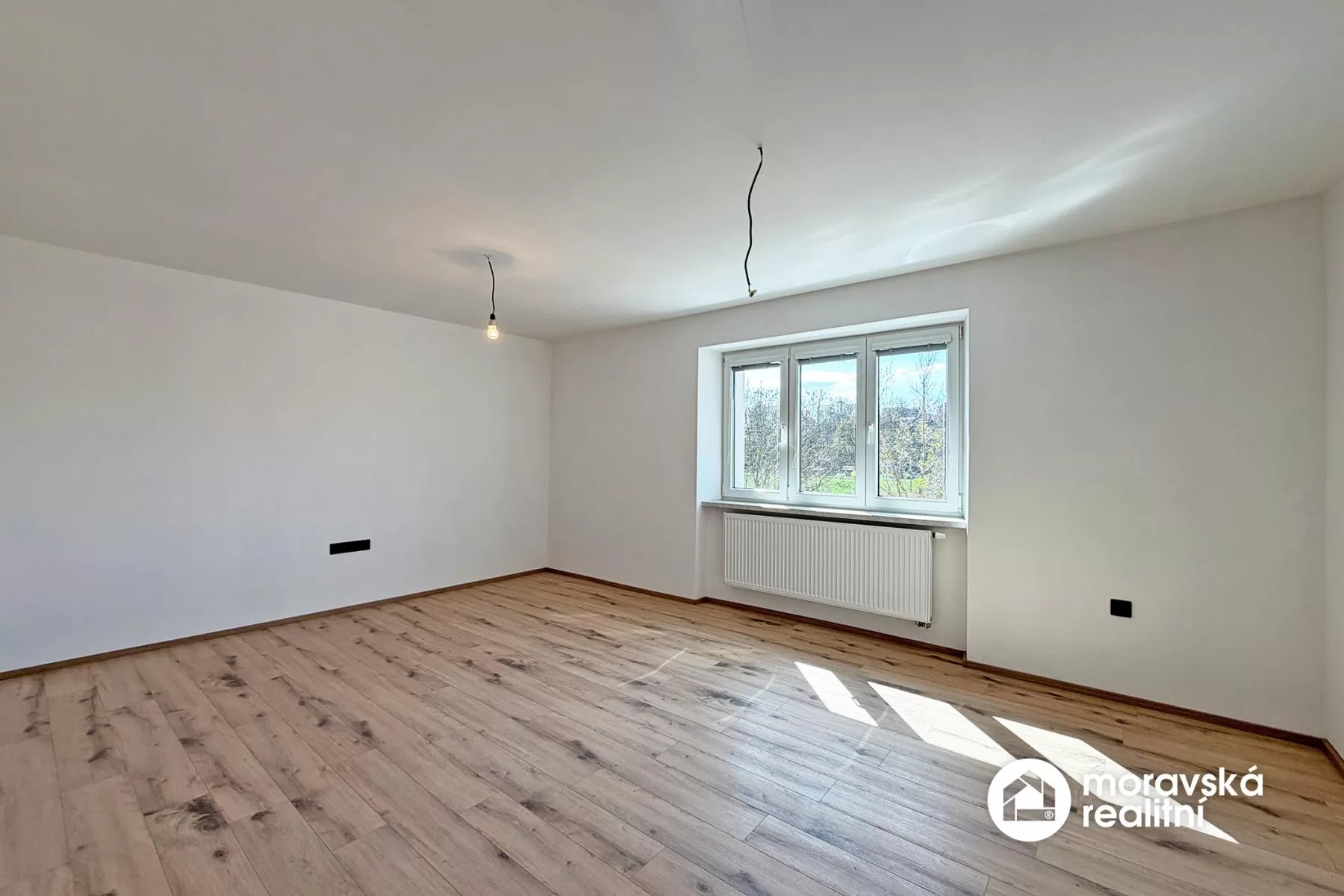 Rodinný dům s obřím potenciálem 30 min od Brna, ihned k nastěhování!