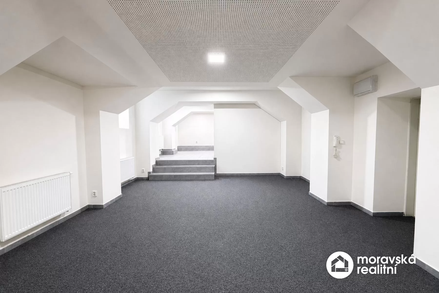 Pronájem moderní kanceláře 60 m² - Brno, Palackého třída