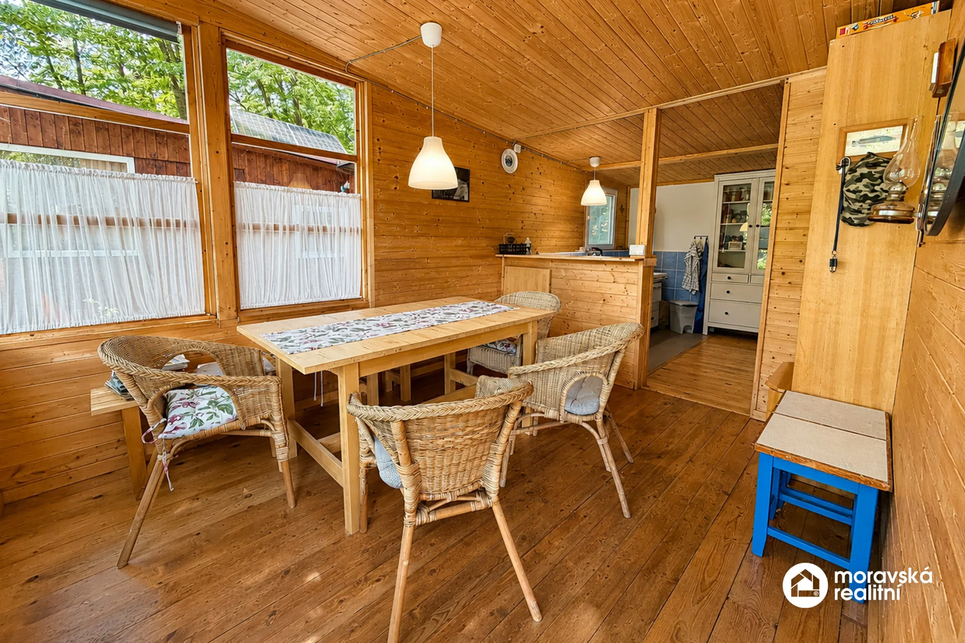 Prodej chaty 64 m² v první řadě přímo u vody – Chvalatice, Vranovská přehrada