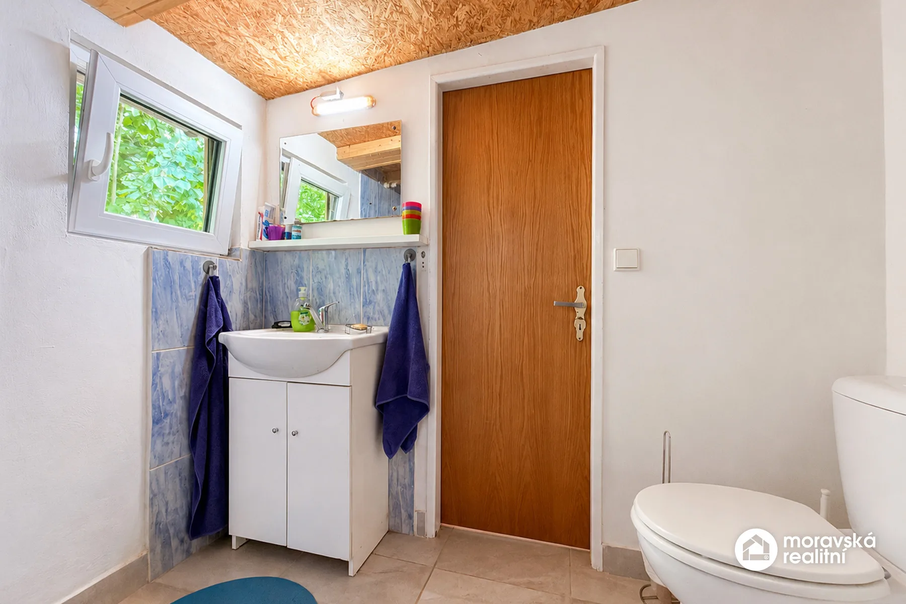 Prodej chaty 64 m² v první řadě přímo u vody – Chvalatice, Vranovská přehrada