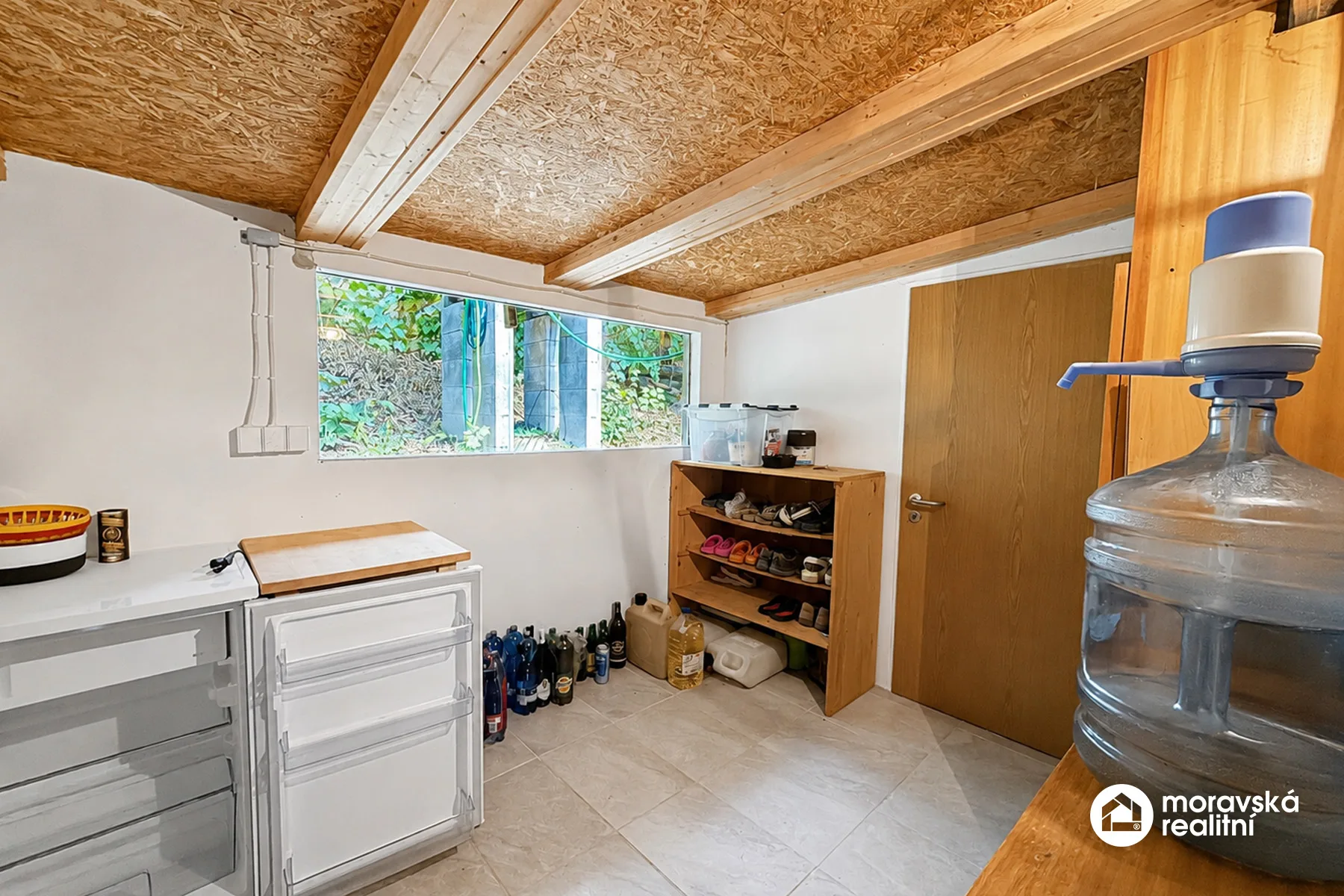 Prodej chaty 64 m² v první řadě přímo u vody – Chvalatice, Vranovská přehrada