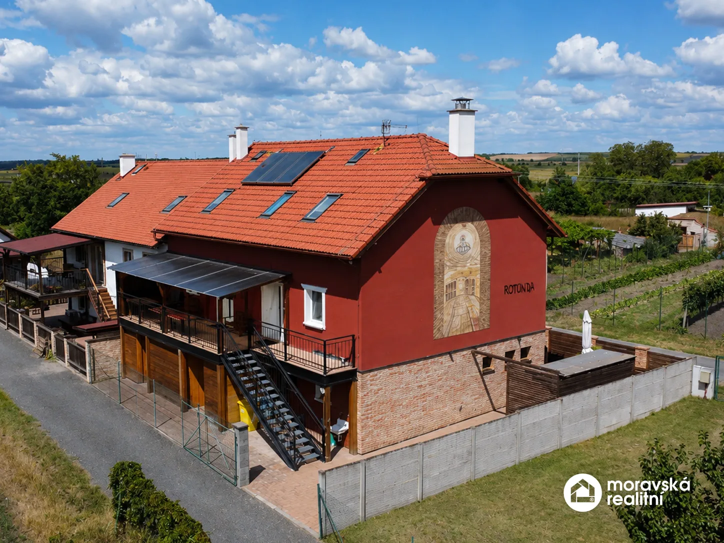 Penzion Rotunda – prodej zavedeného ubytovacího zařízení, Jevišovka (jižní Morava)