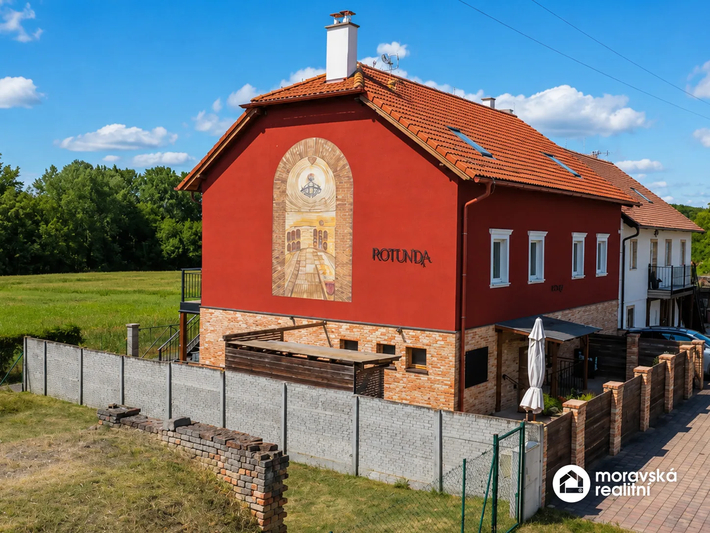Penzion Rotunda – prodej zavedeného ubytovacího zařízení, Jevišovka (jižní Morava)