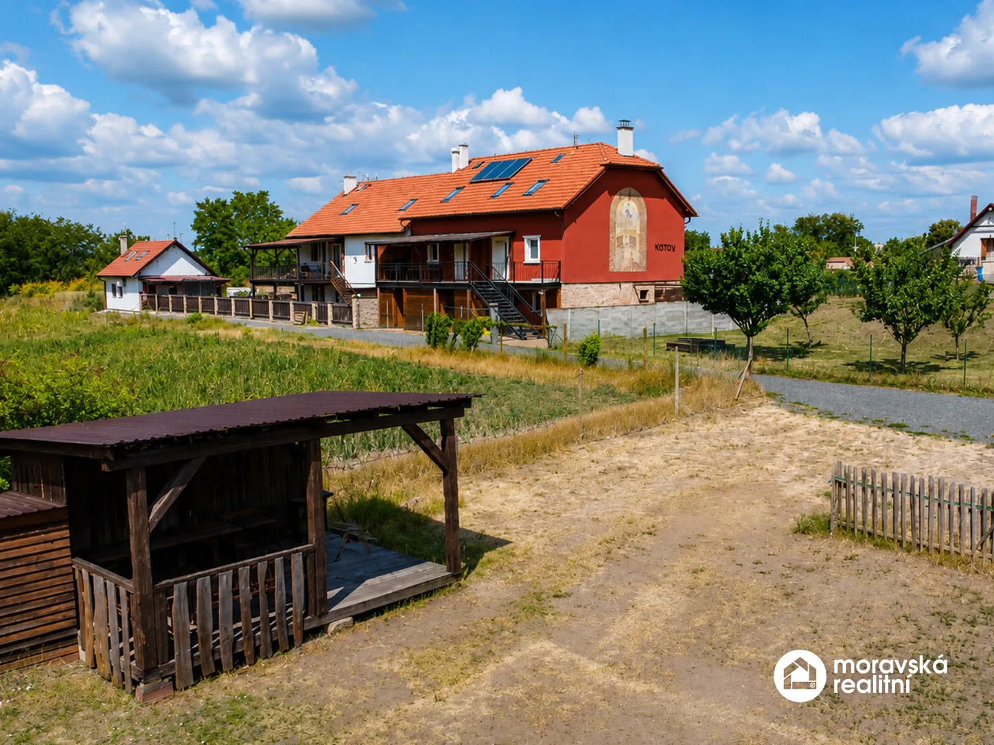 Penzion Rotunda – prodej zavedeného ubytovacího zařízení, Jevišovka (jižní Morava)