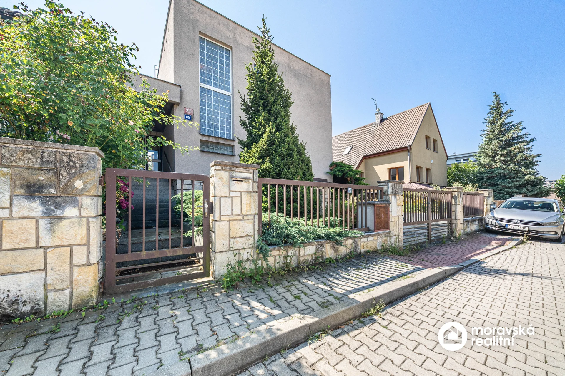 Prodej rodinného domu 5+1, 210 m², pozemek 1 048 m², Praha 5 – ul. Pod viaduktem