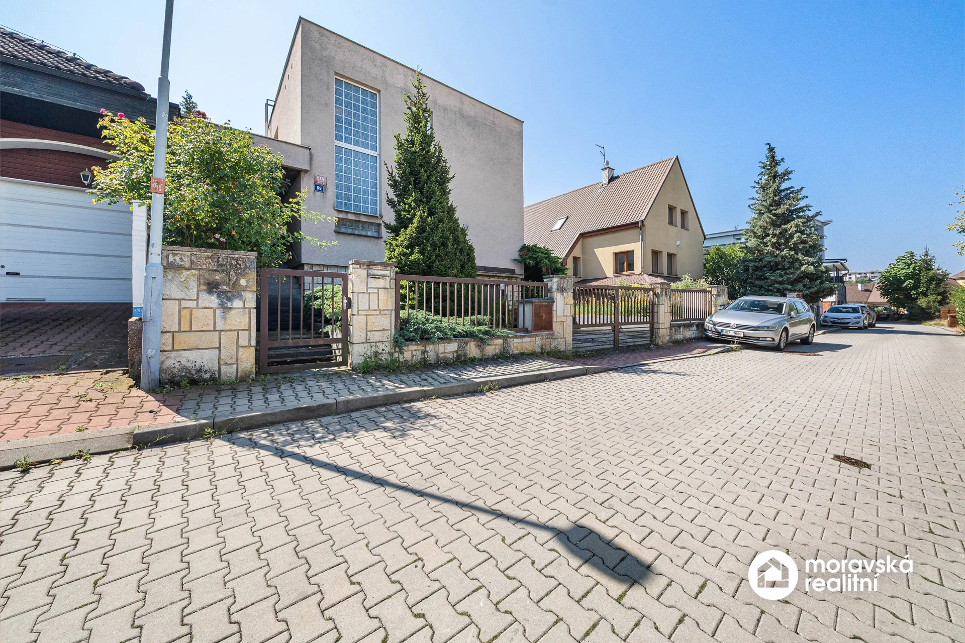 Prodej rodinného domu 5+1, 210 m², pozemek 1 048 m², Praha 5 – ul. Pod viaduktem