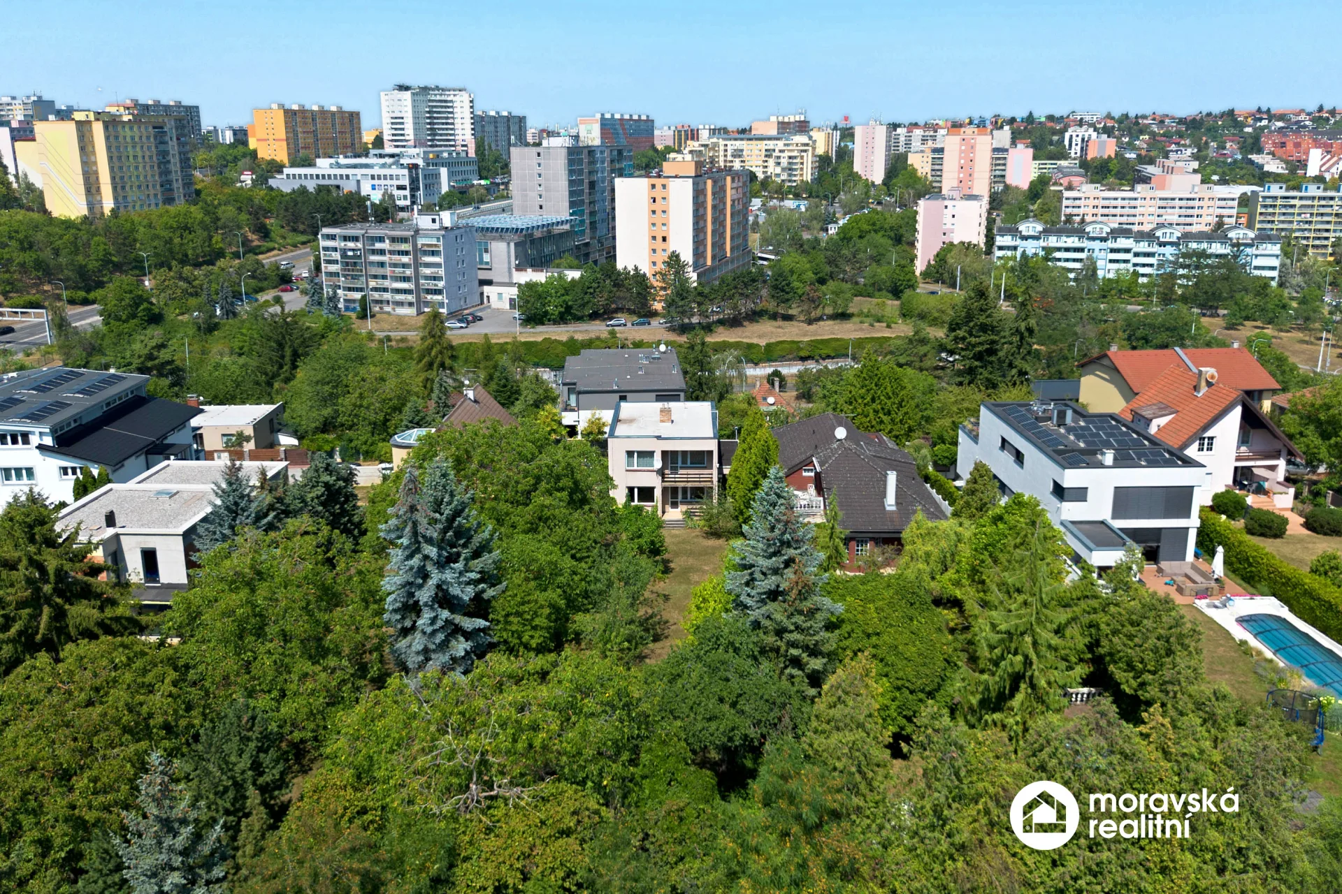 Prodej rodinného domu 5+1, 210 m², pozemek 1 048 m², Praha 5 – ul. Pod viaduktem