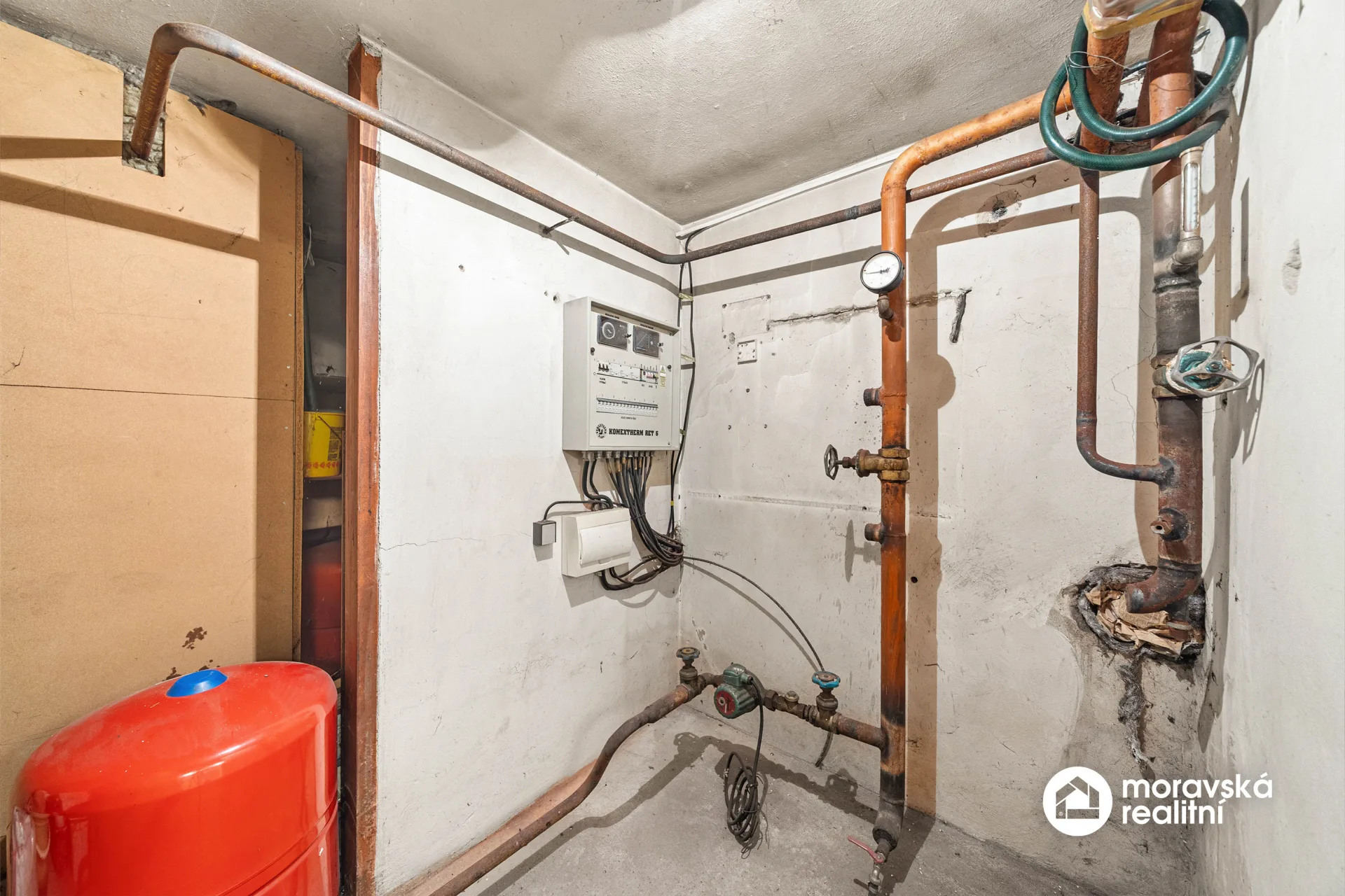 Prodej rodinného domu 5+1, 210 m², pozemek 1 048 m², Praha 5 – ul. Pod viaduktem