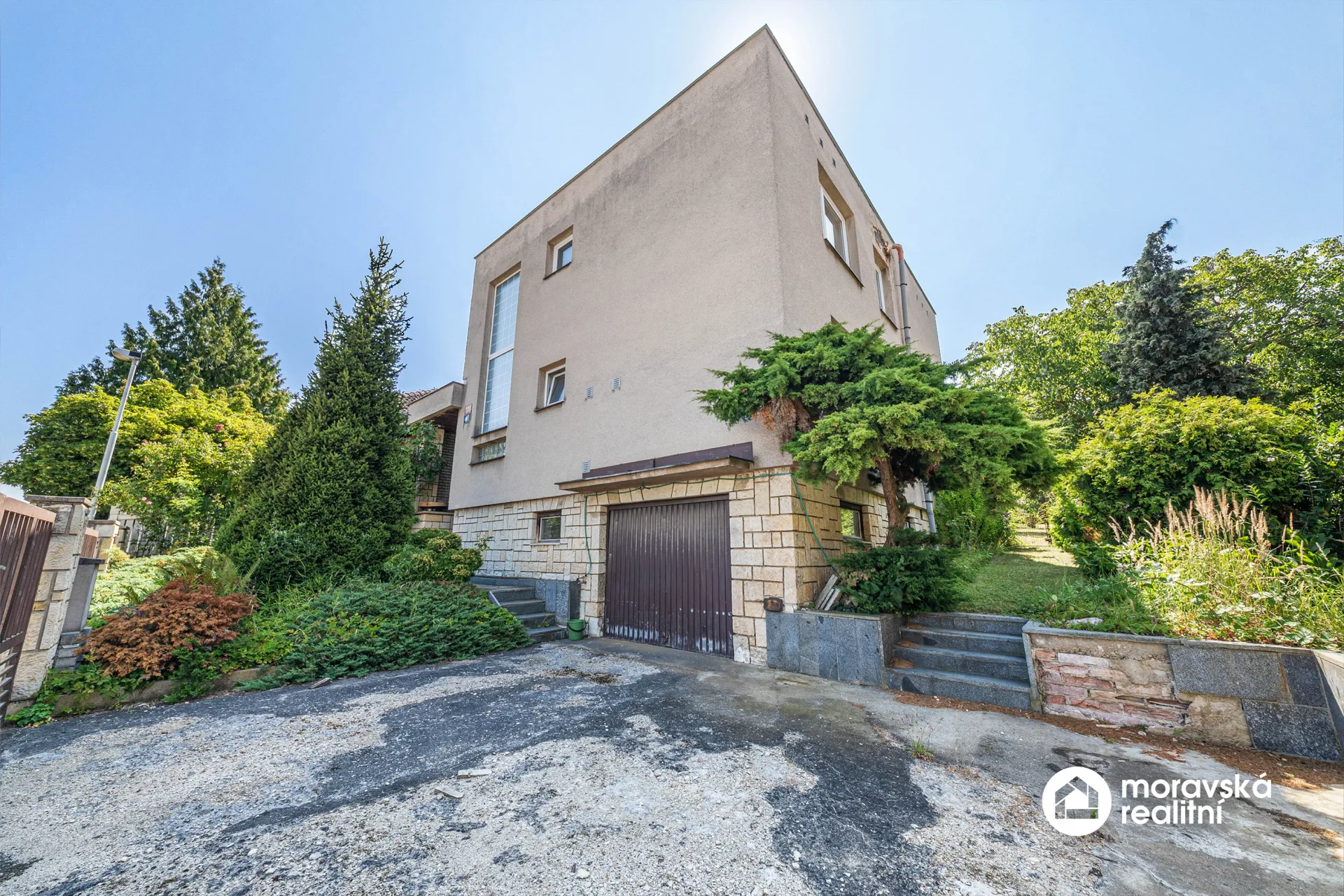 Prodej rodinného domu 5+1, 210 m², pozemek 1 048 m², Praha 5 – ul. Pod viaduktem