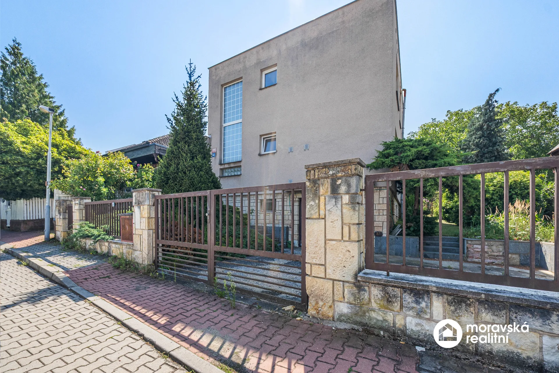 Prodej rodinného domu 5+1, 210 m², pozemek 1 048 m², Praha 5 – ul. Pod viaduktem