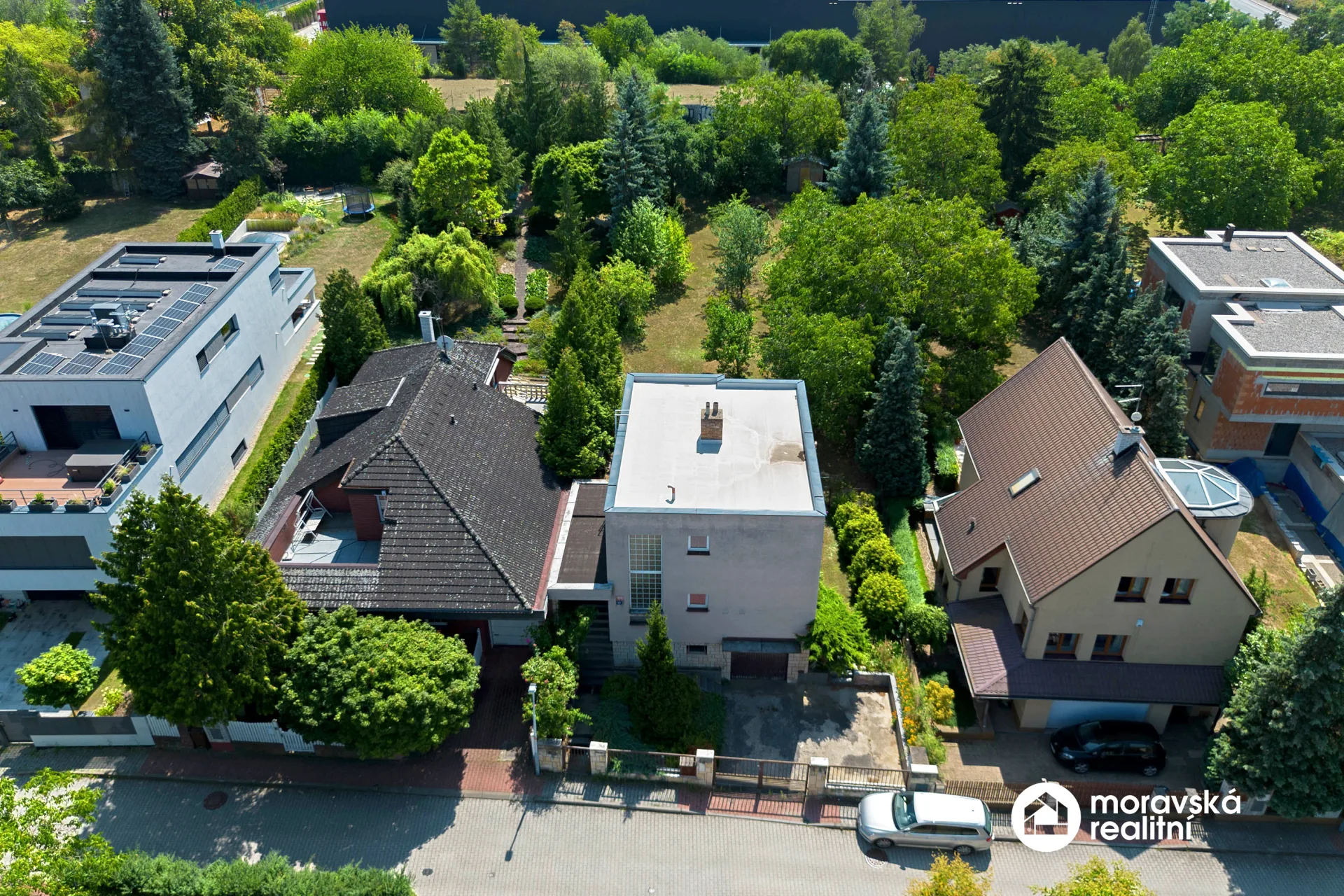 Prodej rodinného domu 5+1, 210 m², pozemek 1 048 m², Praha 5 – ul. Pod viaduktem
