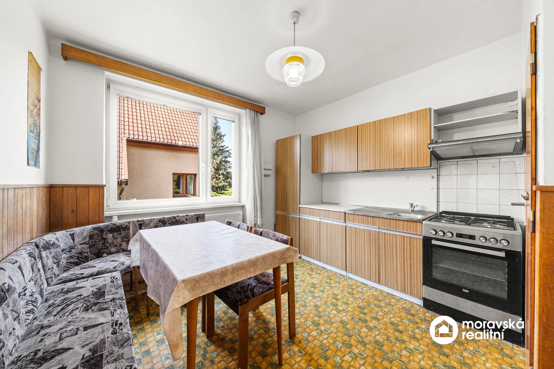 Prodej rodinného domu 5+1, 210 m², pozemek 1 048 m², Praha 5 – ul. Pod viaduktem